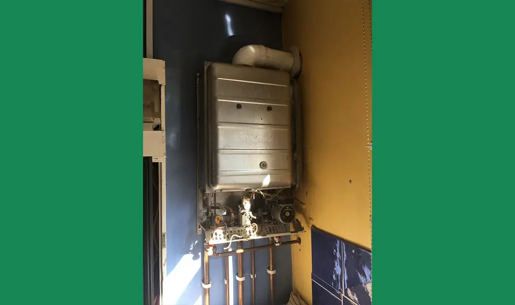 Ferroli Modena HE 27C boiler installation during